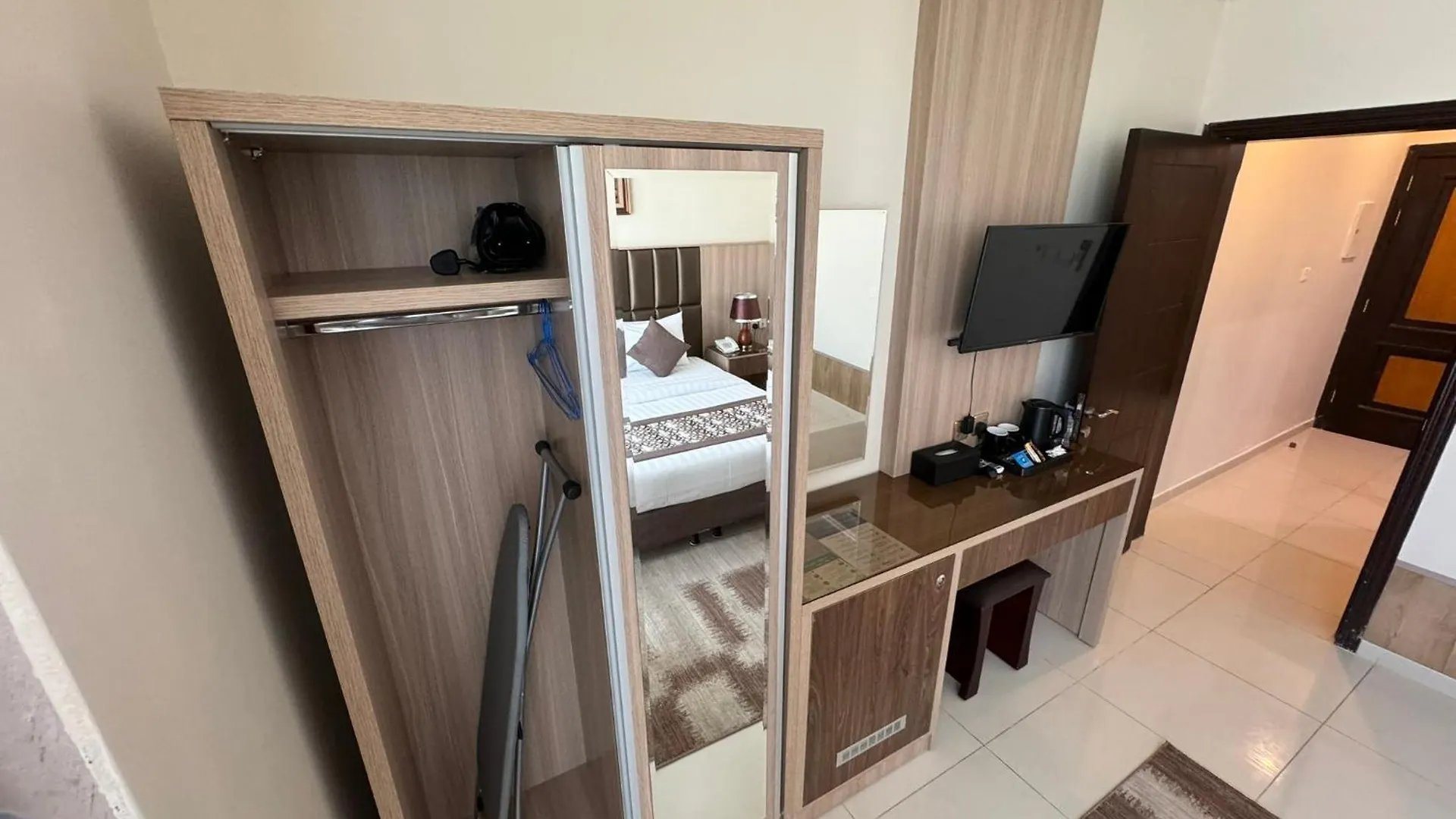 Primotel Suites As Salamah Jiddah Hotel